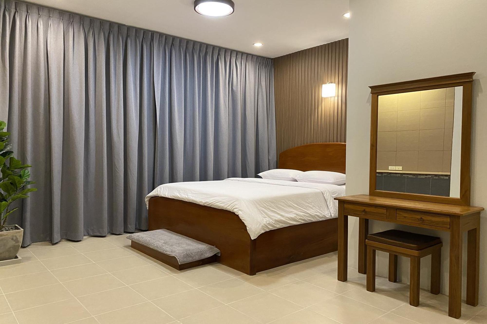 Sanaepatan Home Resort - เสน่ห์ป่าตาล โฮม รีสอร์ต Ban Buak Khang Eksteriør billede