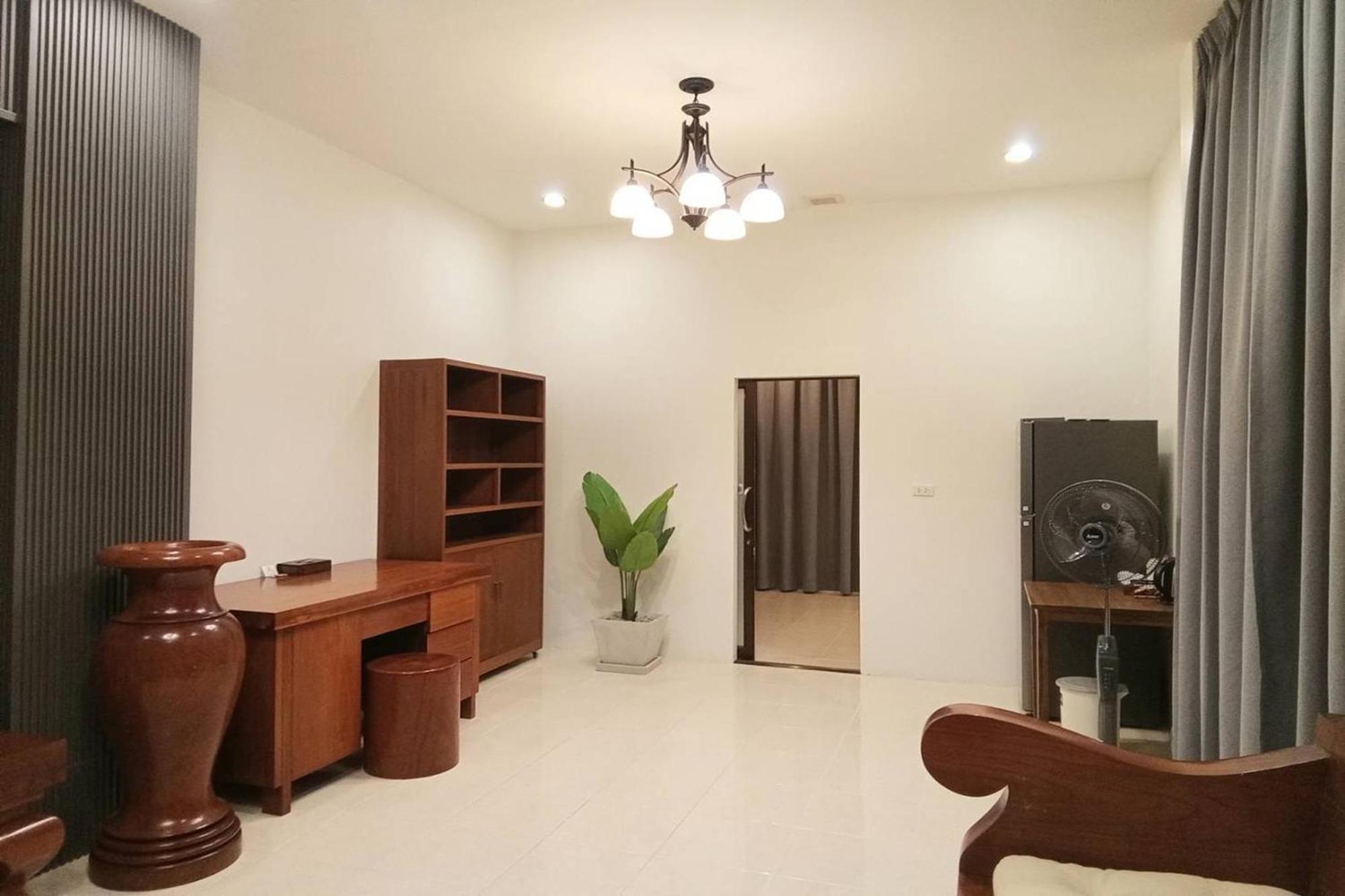 Sanaepatan Home Resort - เสน่ห์ป่าตาล โฮม รีสอร์ต Ban Buak Khang Eksteriør billede