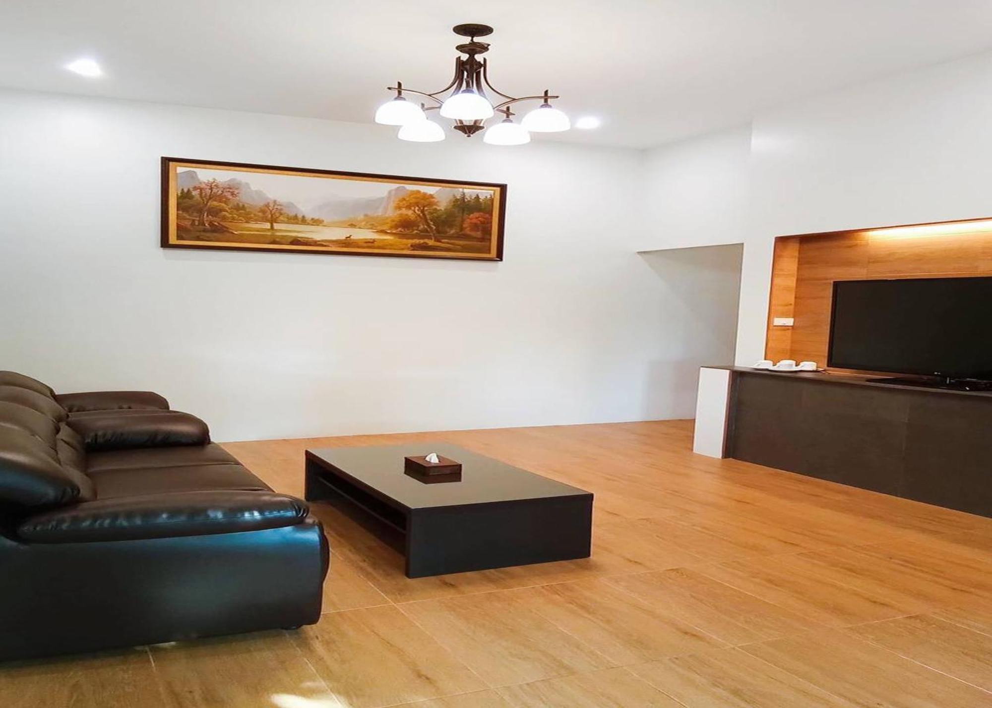 Sanaepatan Home Resort - เสน่ห์ป่าตาล โฮม รีสอร์ต Ban Buak Khang Eksteriør billede
