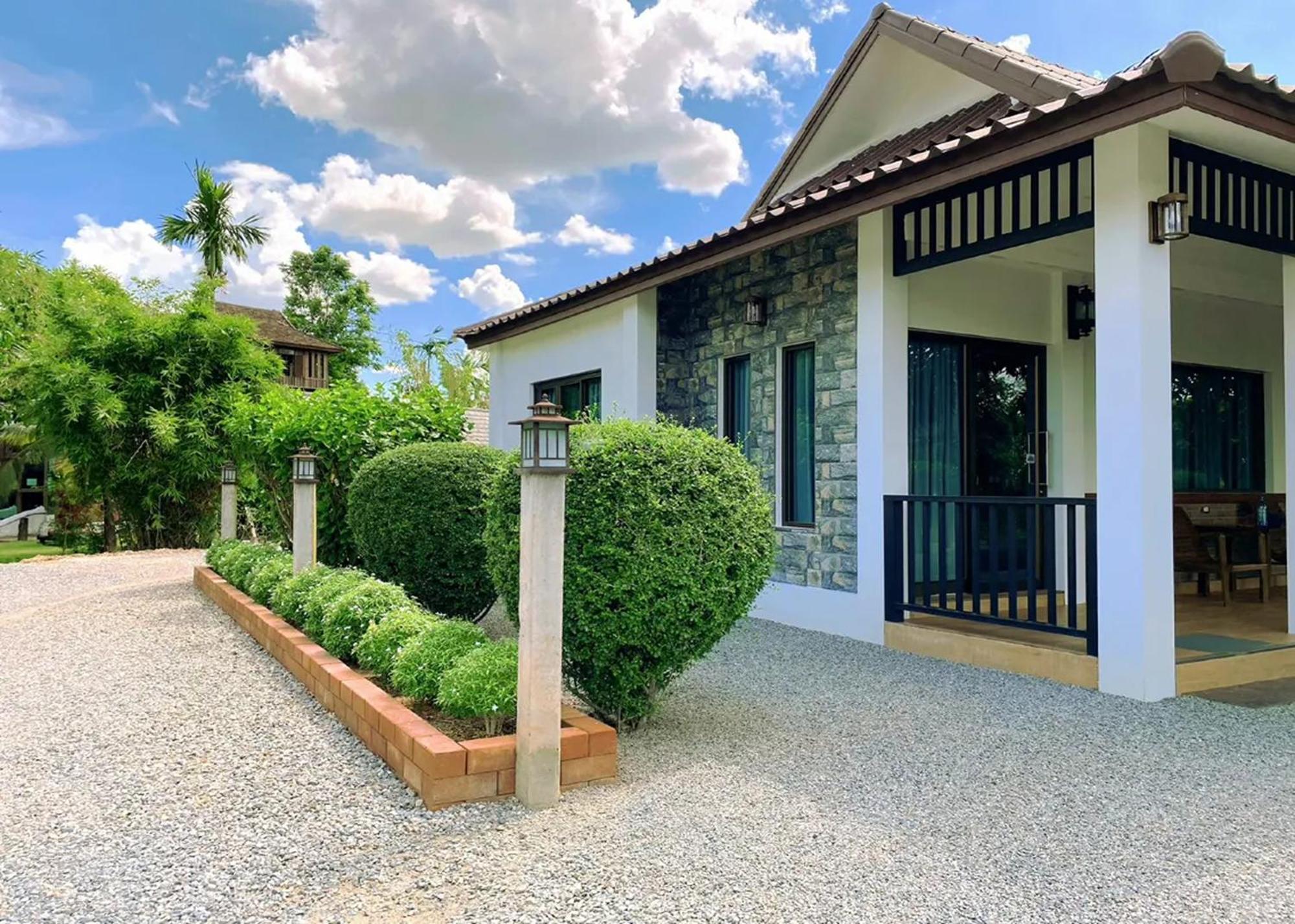 Sanaepatan Home Resort - เสน่ห์ป่าตาล โฮม รีสอร์ต Ban Buak Khang Eksteriør billede
